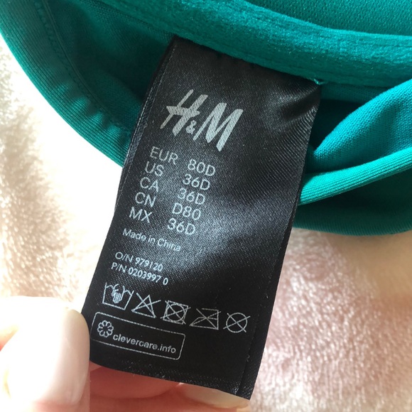 ❌SOLD❌Bikini Top w/ Matching Bottoms Bathing Suit - Picture 3 of 8